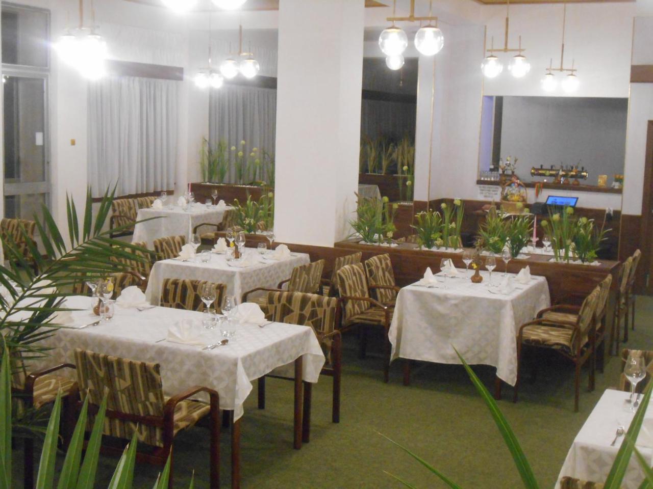 Hotel Bítov Exterior photo